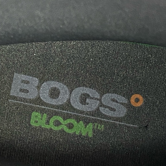 NWT Bogs Youth Camo Dino black pull on boots - Picture 2 of 6